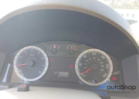 2010 Ford Escape Xls z USA, uszkodzony, nr VIN 1FMCU0C78AKB34461